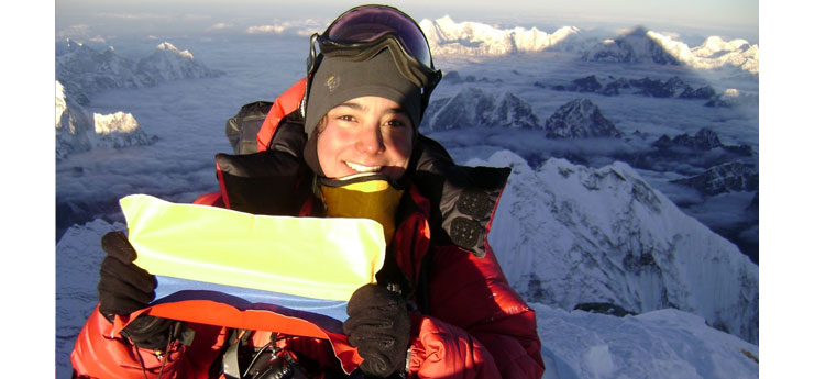 Alpinista colombiana que conquist el Everest ofrecer charla de induccin a estudiantes UNAB
