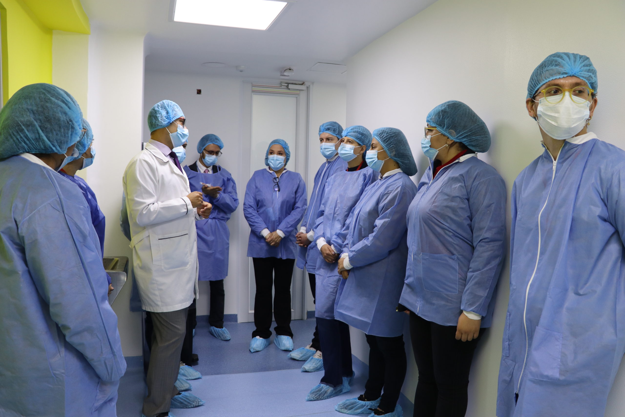 45 Empresarios del Clster Farmacutico de la Cmara de Comercio de Bogot, visitaron las instalaciones de la Corpas y LABFARVE