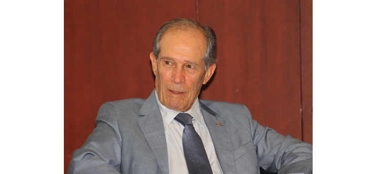 Alberto Montoya Puyana rector de la UNAB nuevo presidente de UNIRED