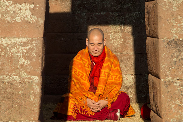 Phakyab Rinpoch, monje budista, hablar en el Externado