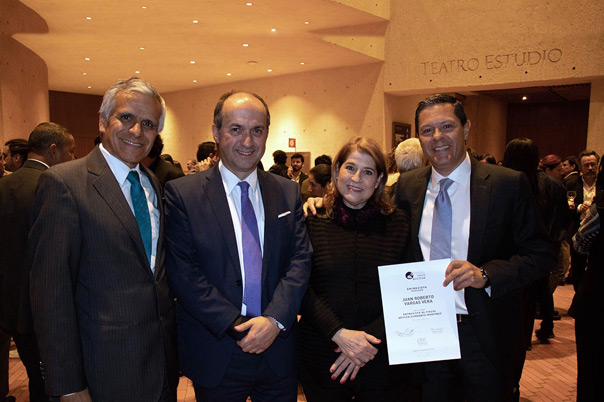 El Premio Nacional de Periodismo Simn Bolvar fue otorgado a cuatro comunicadores externadistas