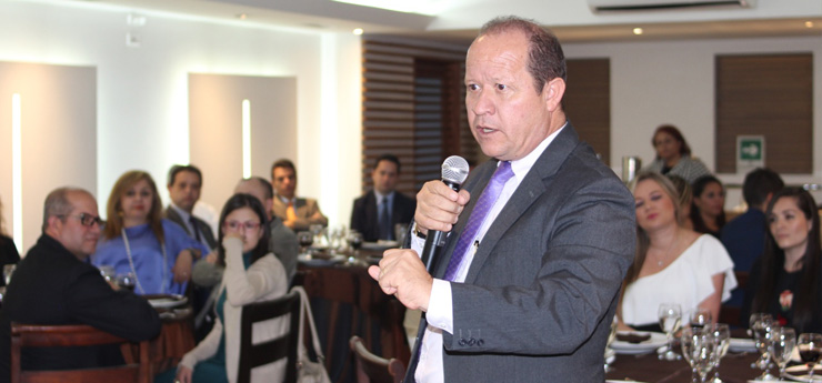 Noticias Programa De Derecho De U Manizales Recibe Reacreditacion