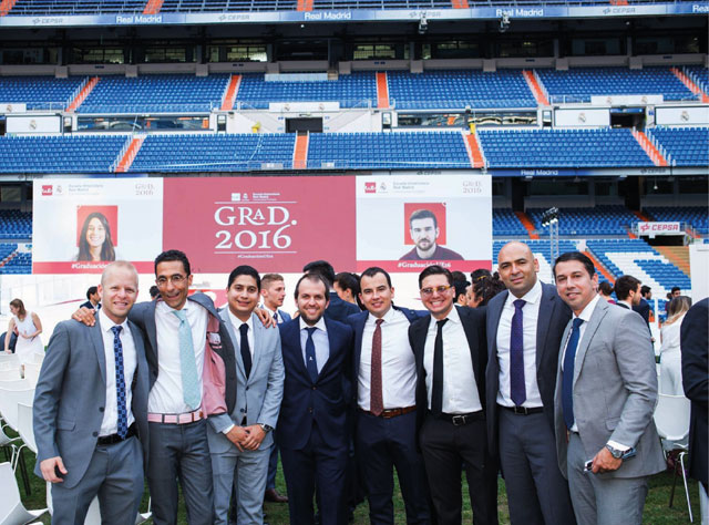 La Sergio Arboleda gradúa en el Estadio Bernabéu su primera cohorte del MBA  Máster en Dirección de Entidades Deportivas