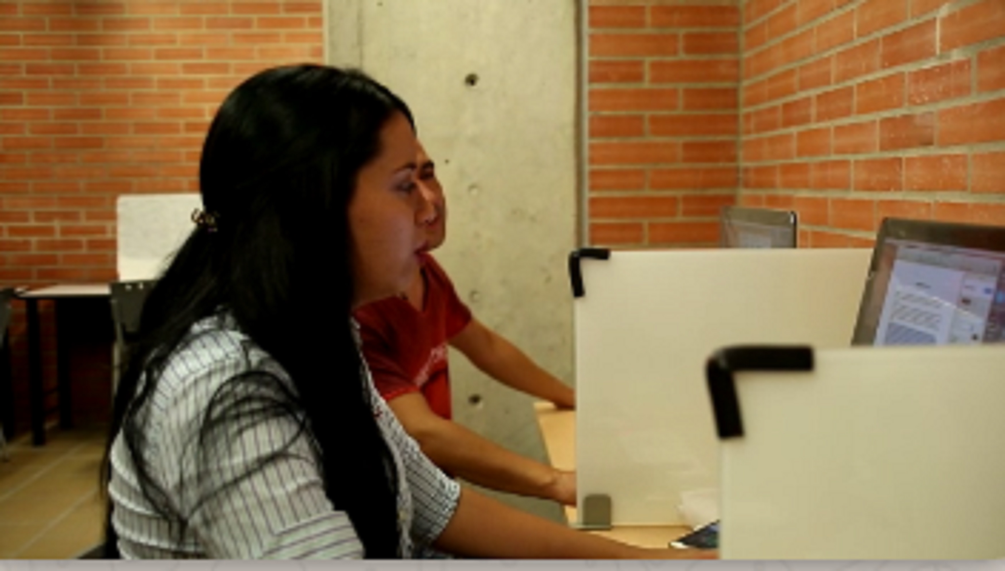 TecMD y Crehana se unen para transformar la educación de 100,000 colombianos por medio de la tecnología